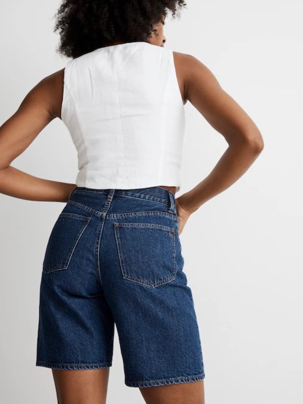 Madewell Bermuda Jean Shorts in Deardorff Wash - Picture 4 of 11